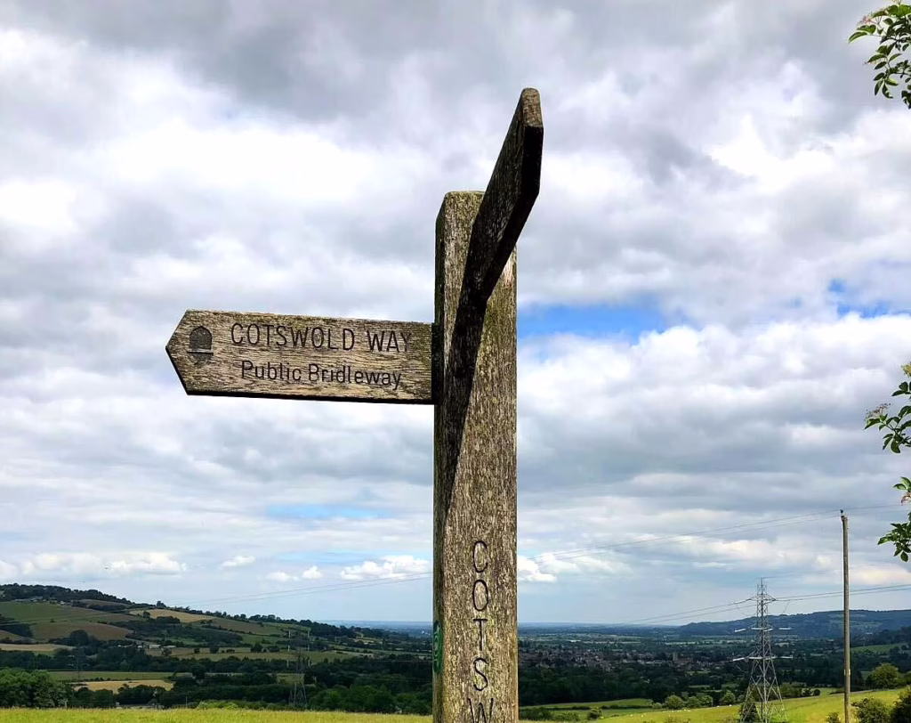 Web Cotswold Way 1 converted e1750733722301